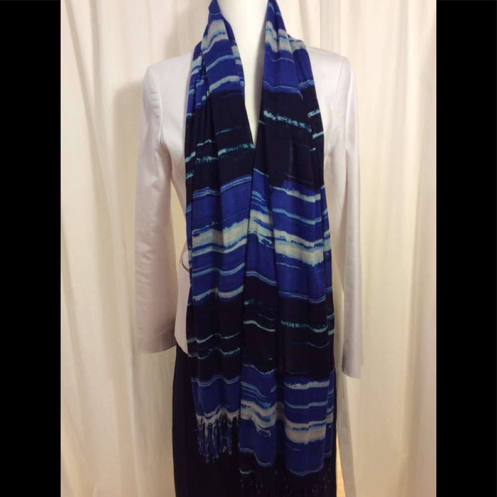 Liz Claiborne Wrap/Scarf with fringe trim